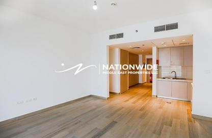 Apartment - Studio - 1 Bathroom for sale in Waters Edge - Yas Island - Abu Dhabi