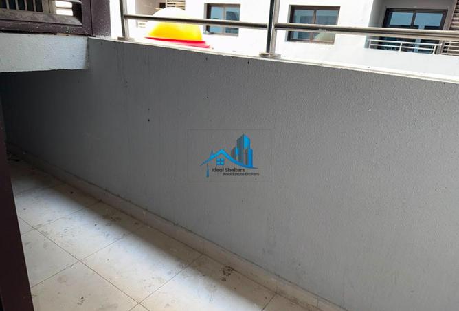 1 Month Free | Close to Metro Bus | 6 Cheques photo 3