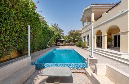 Villa - 5 - 6 for sale in The Centro - The Villa - Dubai