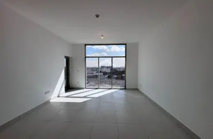 Apartment - 2 Bedrooms - 3 Bathrooms for rent in Rabdan Building - Motor City - Dubai