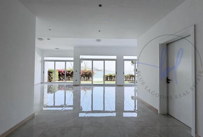 54404745 - Property Image 2