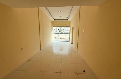 Shop - Studio for rent in Al Butina B - Al Butina - Sharjah