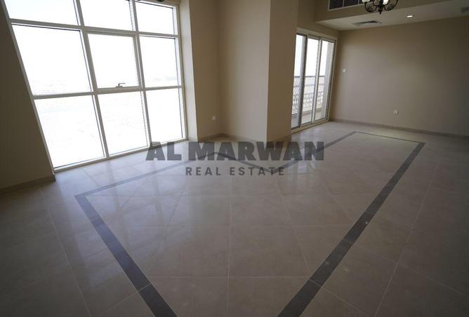 81118251 - Property Image 3