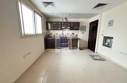 Apartment - Studio - 1 Bathroom for rent in Fire Station Road - Muwaileh - Sharjah
