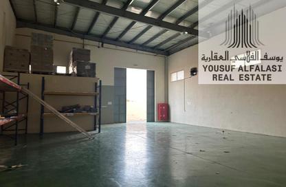 Warehouse - Studio - 2 Bathrooms for rent in Umm Al Thuoob - Umm Al Quwain