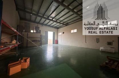 Warehouse - Studio - 2 Bathrooms for rent in Umm Al Thuoob - Umm Al Quwain