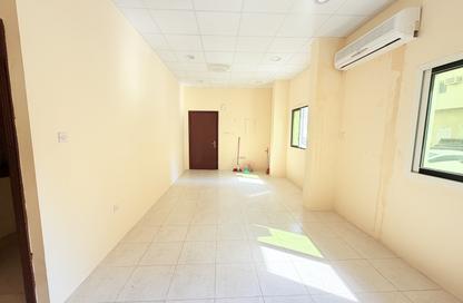 Apartment - Studio for rent in Fire Station Road - Muwaileh - Sharjah