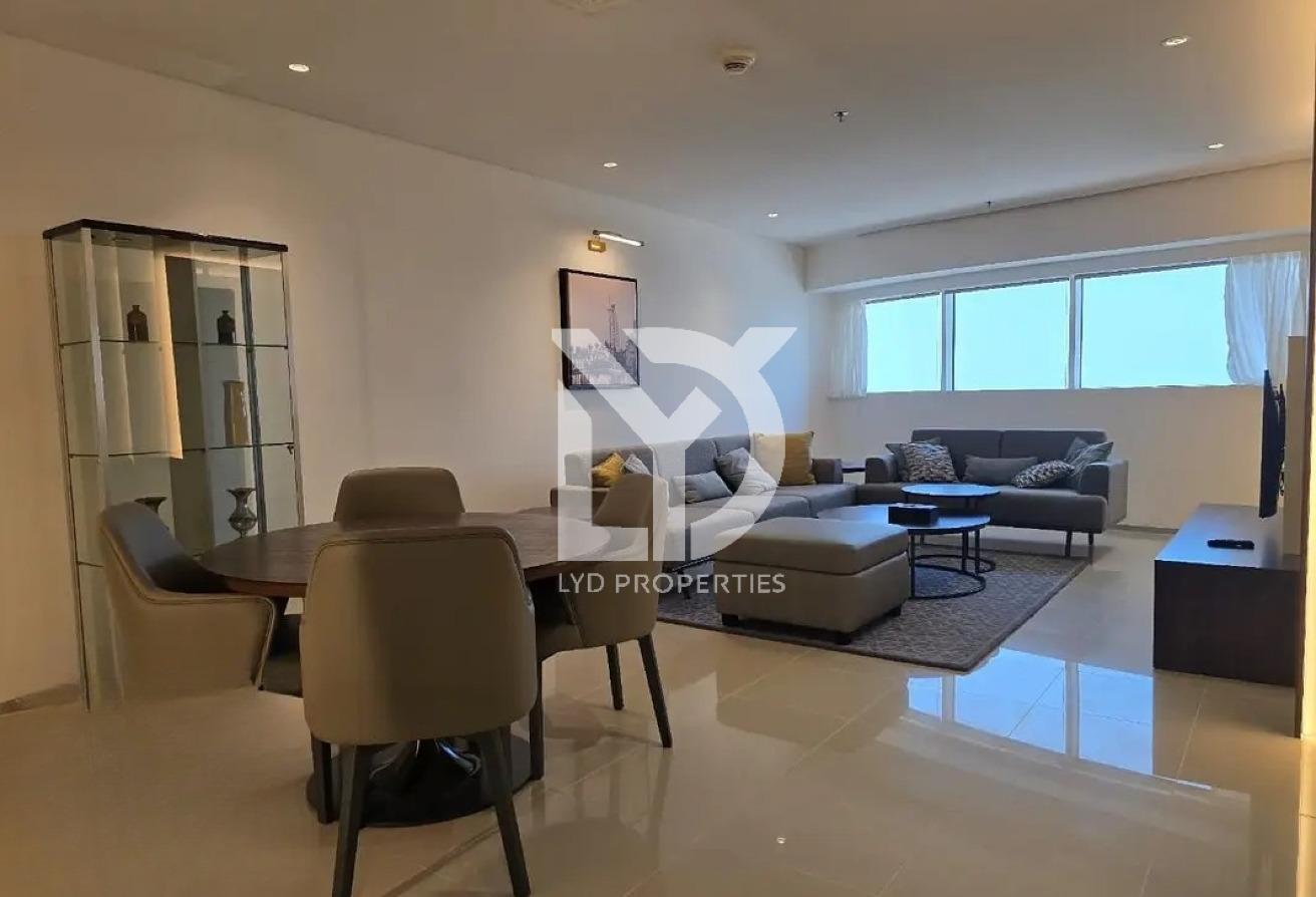 Spacious 2BR | SZR | Near Trade Centre Metro photo 2