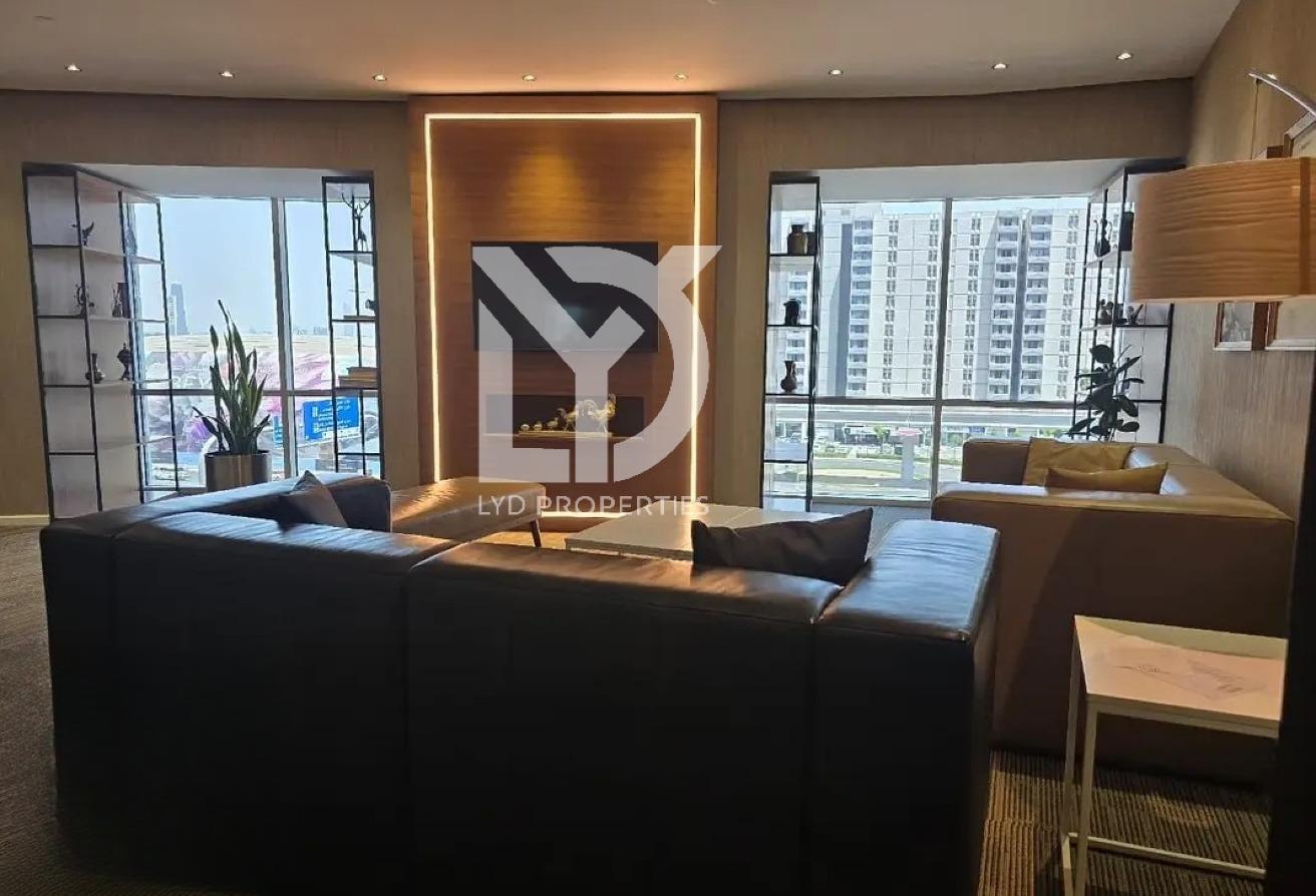 Spacious 2BR | SZR | Near Trade Centre Metro photo 4