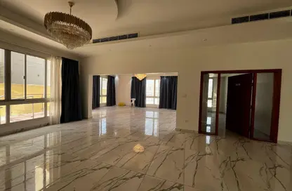 فيلا - 6 غرف نوم - 6 حمامات للايجار في غرب الفرجان - الفرجان - دبي