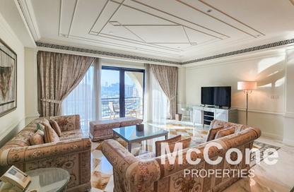Apartment - 3 Bedrooms - 4 Bathrooms for rent in Palazzo Versace - Culture Village - Dubai