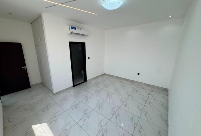 118137181 - Property Image 2