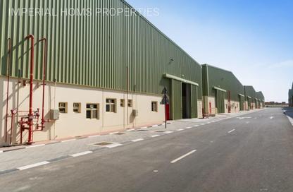 Warehouse - Studio - 1 Bathroom for rent in Umm Al Thuoob - Umm Al Quwain