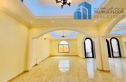 Villa - 6 - 7 for rent in Al Quoz 2 - Al Quoz - Dubai Villa - 6 - 7 for rent in Al Quoz 2 - Al Quoz - Dubai