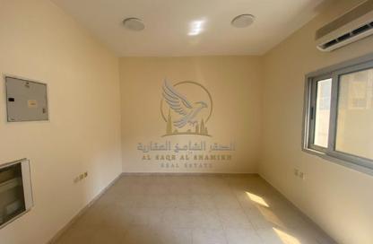 Apartment - Studio - 1 for rent in Souq Al Ghuwair - Al Ghuwair - Al Gharb - Sharjah Apartment - Studio - 1 for rent in Souq Al Ghuwair - Al Ghuwair - Al Gharb - Sharjah