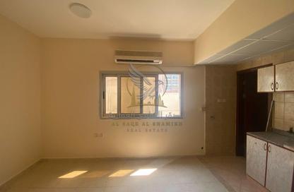 Apartment - Studio - 1 for rent in Souq Al Ghuwair - Al Ghuwair - Al Gharb - Sharjah Apartment - Studio - 1 for rent in Souq Al Ghuwair - Al Ghuwair - Al Gharb - Sharjah
