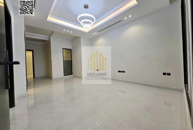 74234127 - Property Image 3