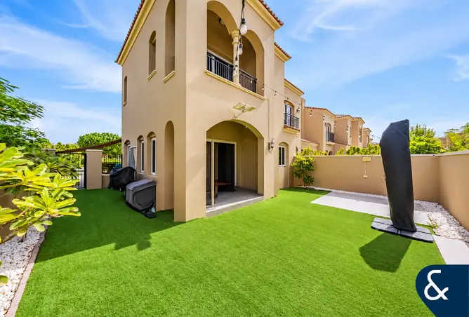 157811112 - Property Image 2