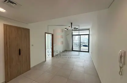 Apartment - 2 Bedrooms - 3 Bathrooms for rent in Al Nasr Central Building - Oud Metha - Bur Dubai - Dubai