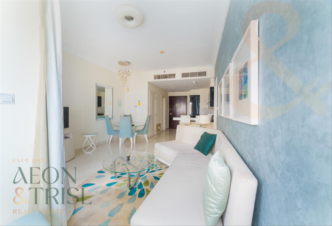 The Signature l Luxury Living l Burj & View photo 5