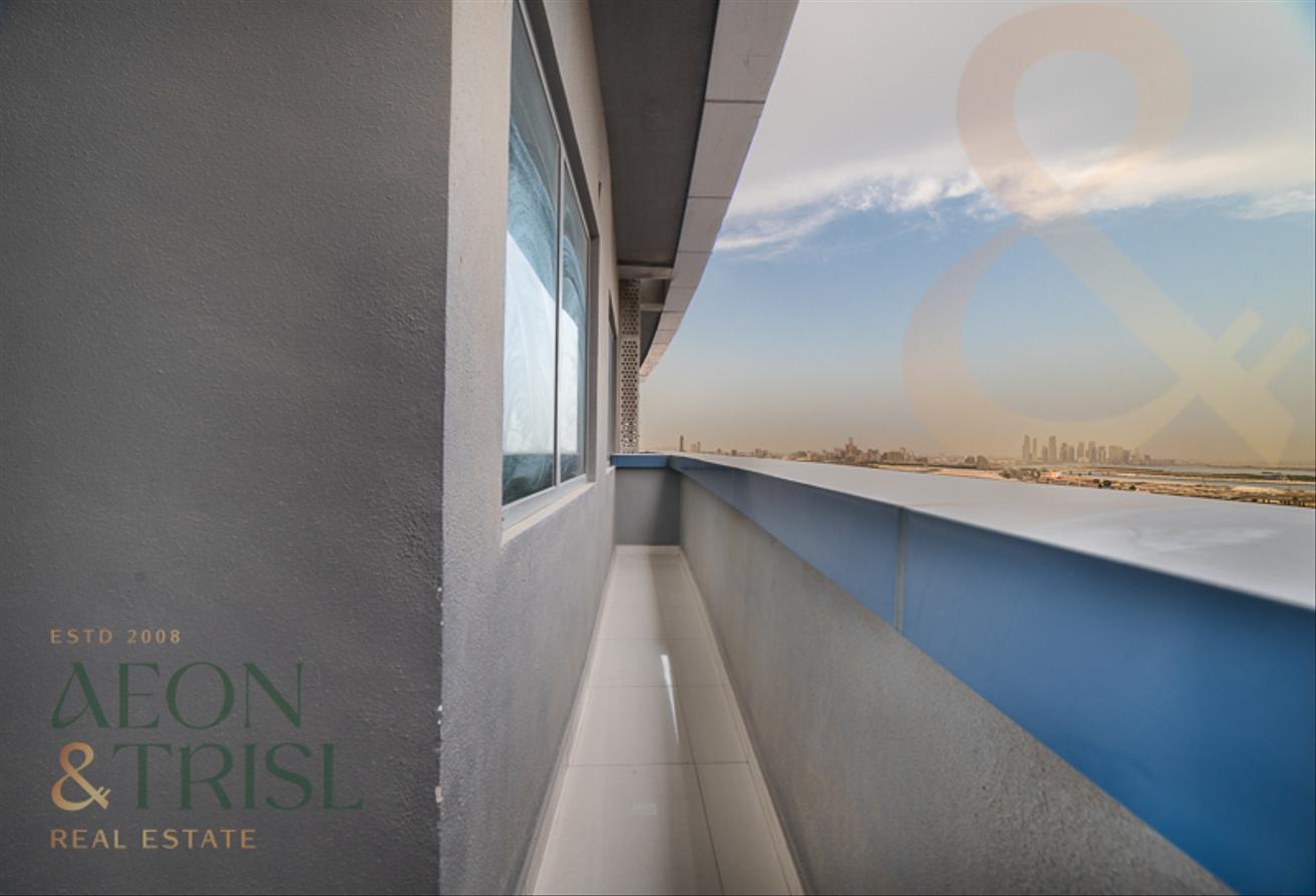 The Signature l Luxury Living l Burj & View photo 13