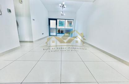 Apartment - 2 Bedrooms - 3 Bathrooms for rent in Jumeirah Garden City - Al Satwa - Dubai