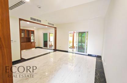 Villa - 3 - 4 for sale in Amaranta 2 - Amaranta - Villanova - Dubai