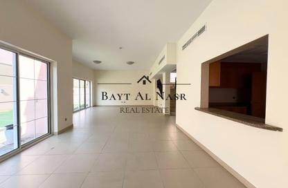 Villa - 4 - 5 for rent in Nad Al Sheba Villas - Nad Al Sheba 3 - Nad Al Sheba - Dubai