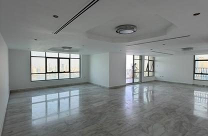 Apartment - 3 - 5 for rent in Al Bassam Tower - Al Majaz 3 - Al Majaz - Sharjah Apartment - 3 - 5 for rent in Al Bassam Tower - Al Majaz 3 - Al Majaz - Sharjah