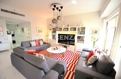 Apartment - 2 - 2 for rent in Rimal 1 - Rimal - Jumeirah Beach Residence - Dubai
