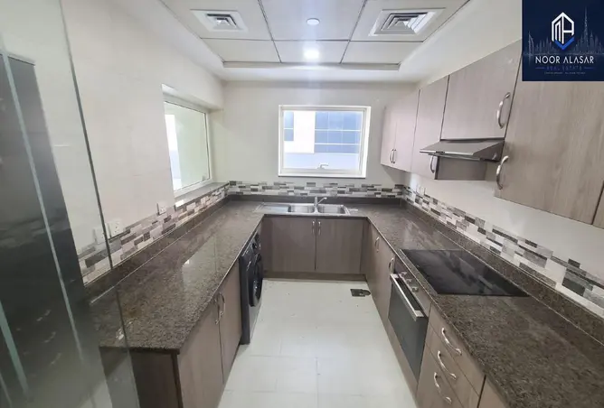 114170001 - Property Image 3