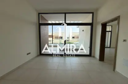 Villa - 5 Bedrooms - 6 Bathrooms for sale in West Yas - Yas Island - Abu Dhabi