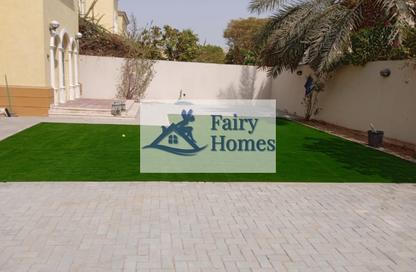 Villa - 3 - 3 for rent in District 8 - Jumeirah Park - Dubai