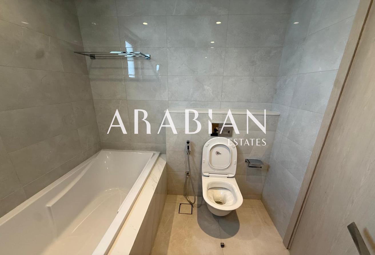 Prime Location | Single Row | Unfurnished photo 23
