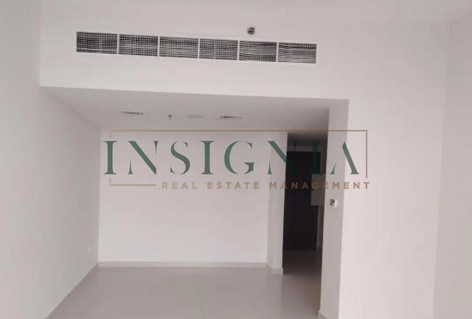 98253610 - Property Image 3
