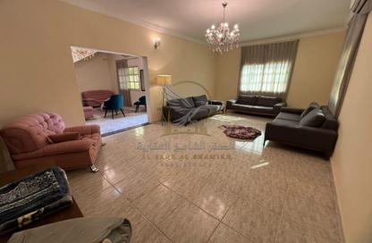 Villa - 3 - 4 for rent in Al Rifa'ah - Al Heerah - Sharjah