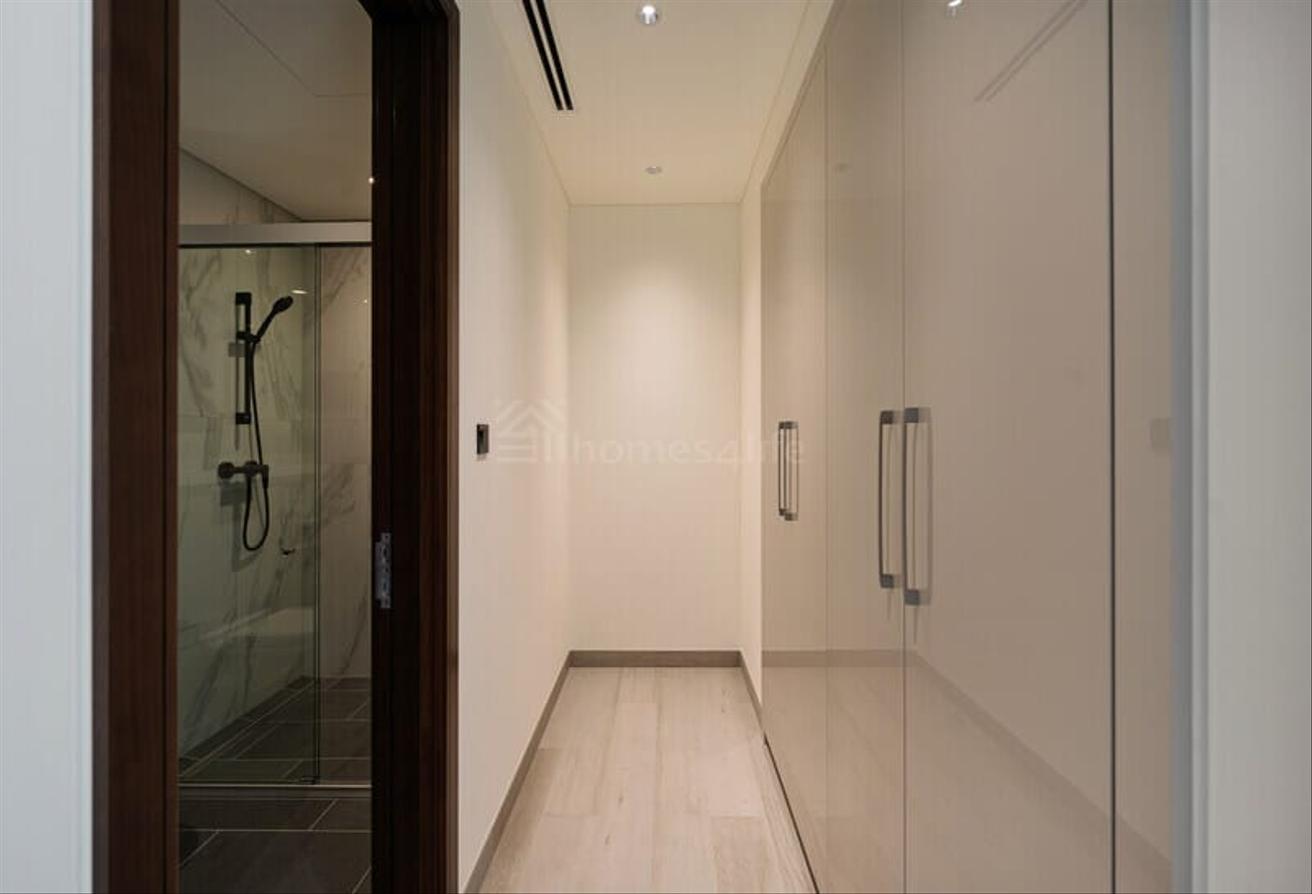 Massive Size | Crystal Lagoon View | Maids Room photo 15