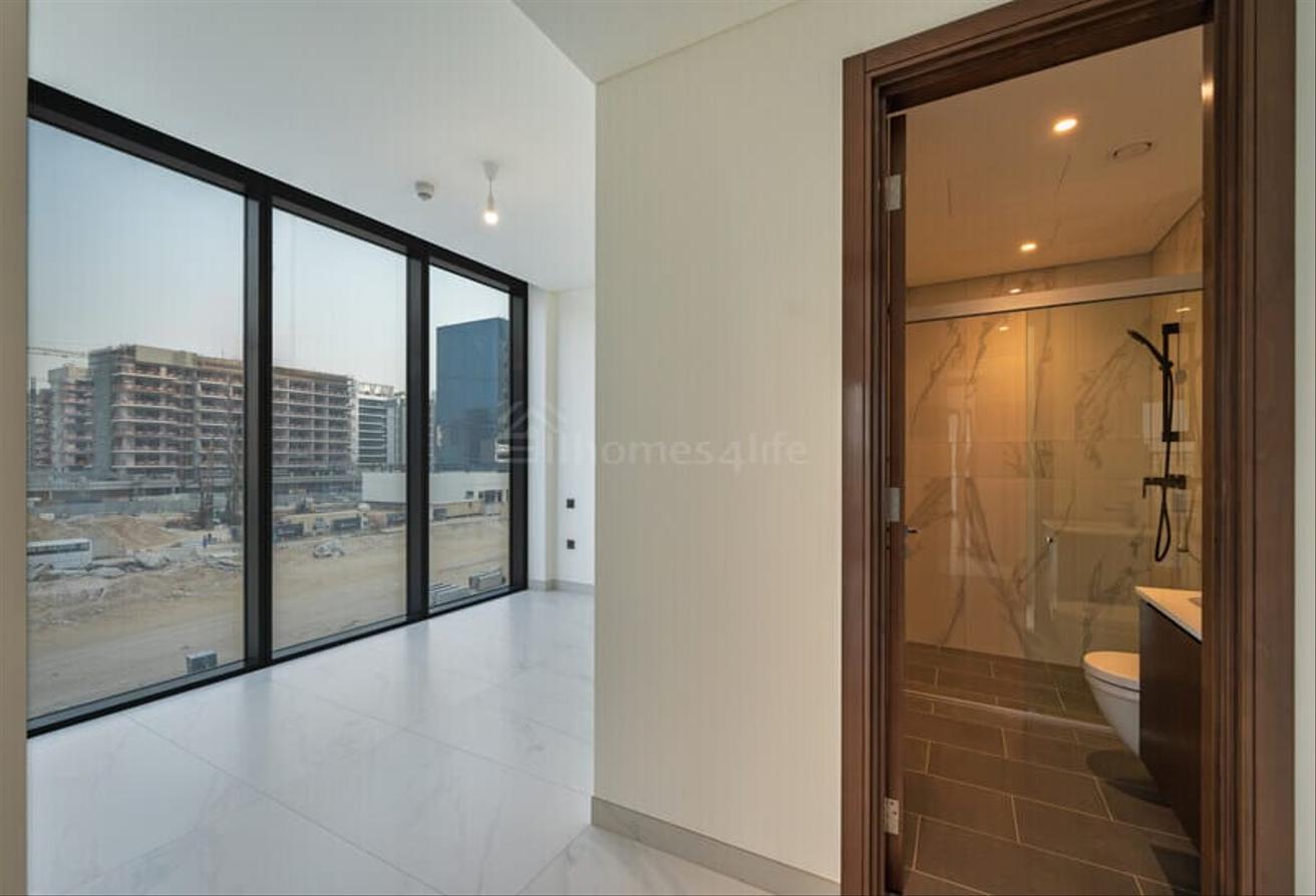 Massive Size | Crystal Lagoon View | Maids Room photo 20
