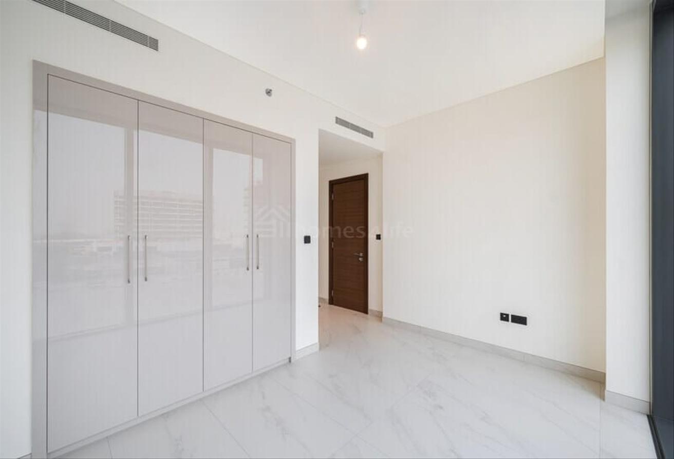 Massive Size | Crystal Lagoon View | Maids Room photo 13