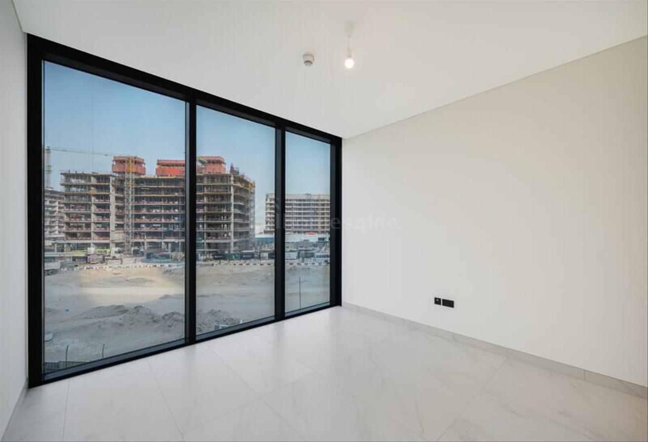 Massive Size | Crystal Lagoon View | Maids Room photo 9