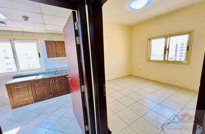 Apartment - 1 Bedroom - 2 Bathrooms for rent in Muwaileh 29 Building - Muwaileh - Sharjah