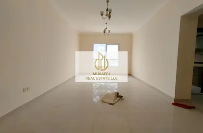 شقة - 3 غرف نوم - 3 حمامات للايجار في شارع التعاون الجديد - التعاون - الشارقة