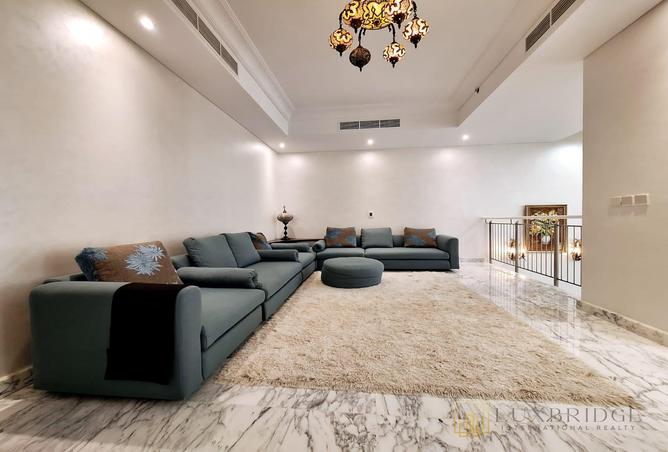 94010582 - Property Image 2