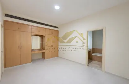 Apartment - 1 Bedroom - 2 Bathrooms for rent in Al Hamriya - Bur Dubai - Dubai