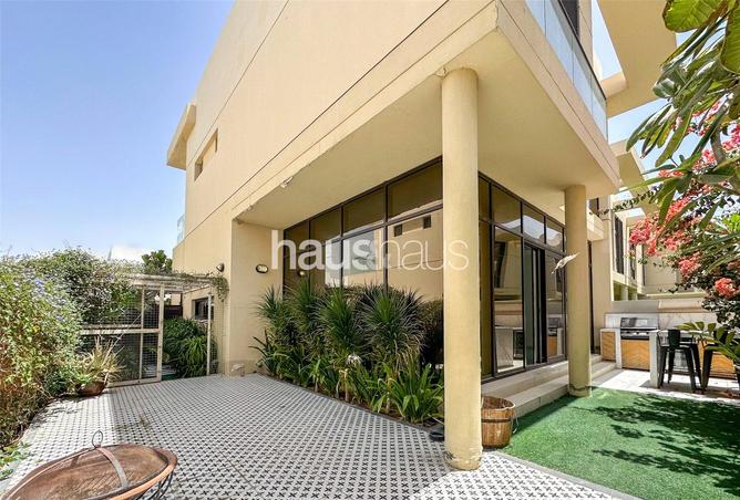 2PHSoLi90m8 - الصورة الرئيسية للعقار