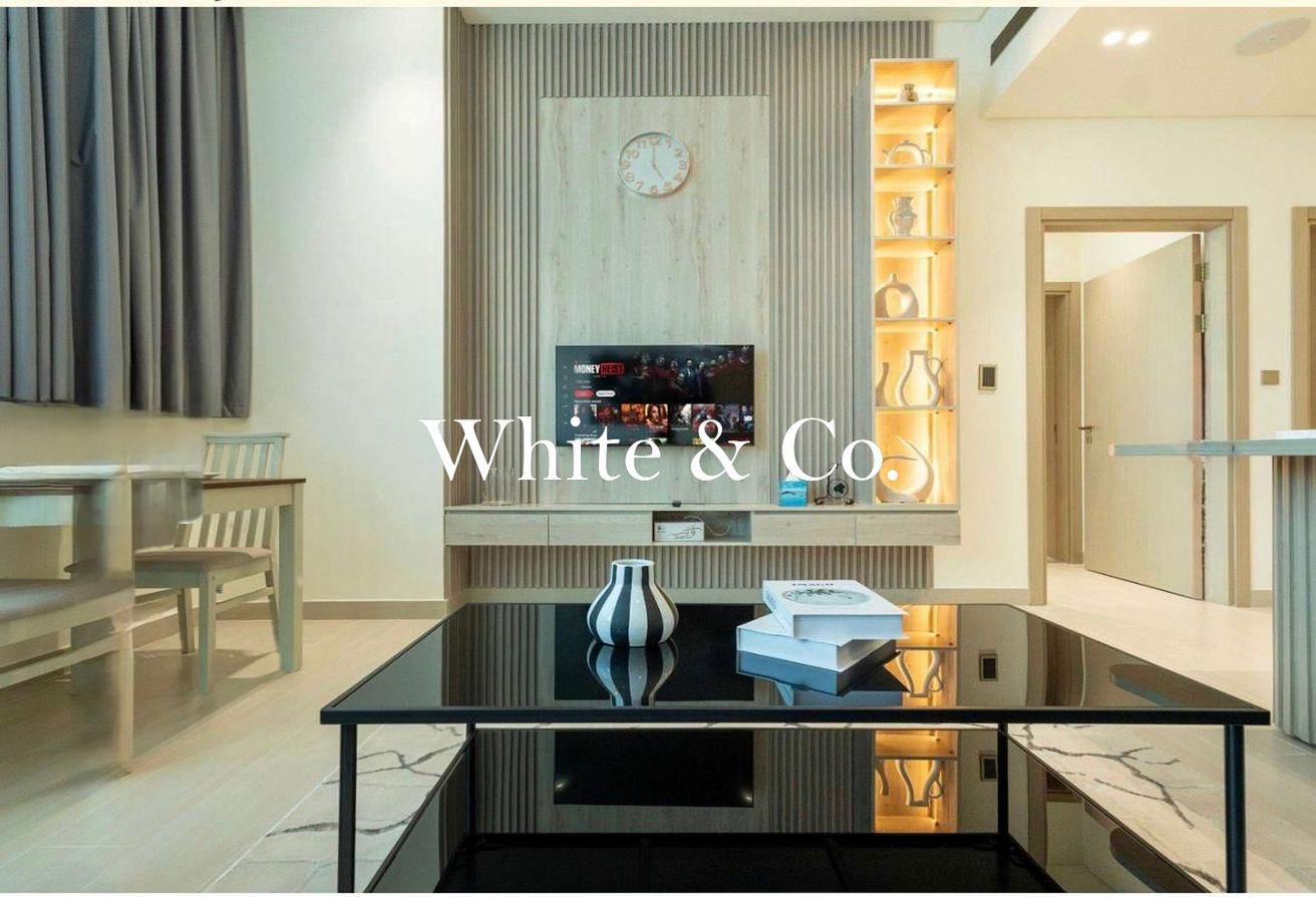 Fully Furnished | Brand New |Stunning View photo 10