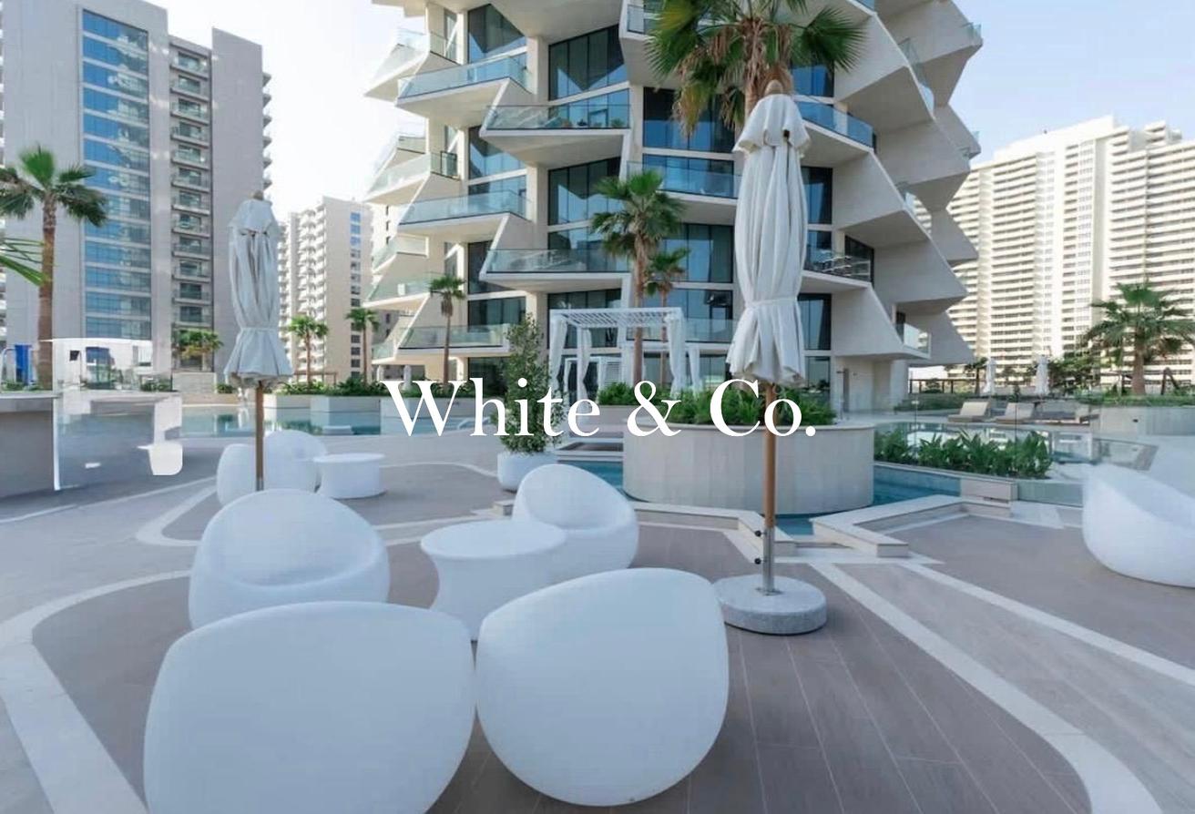 Fully Furnished | Brand New |Stunning View photo 23