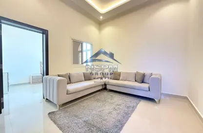 شقة - غرفة نوم - 1 حمام للايجار في المشرف - أبوظبي