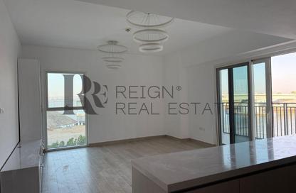 Apartment - 3 Bedrooms - 3 Bathrooms for rent in Waters Edge - Yas Island - Abu Dhabi