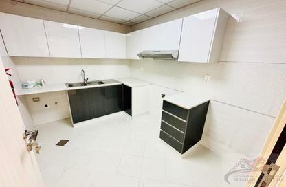 Apartment - 2 - 3 for rent in Muweileh Community - Muwaileh Commercial - Sharjah